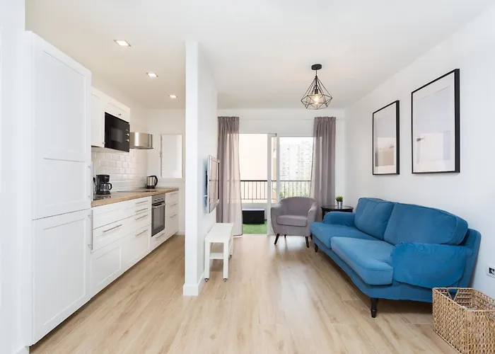 Modern Center Apartment