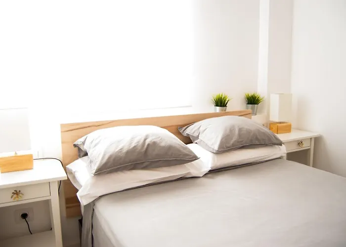 Modern Center Apartment
