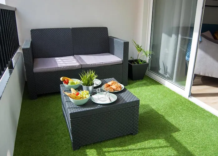 Home2Book Modern Center Apartment With Terrace